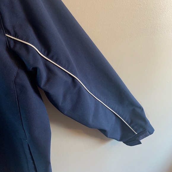 Winnipeg Jets jacket size lrg - Picture 5 of 6